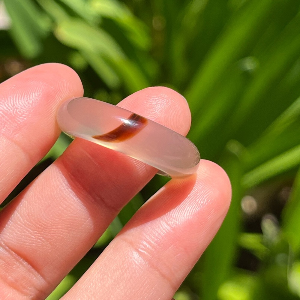 Size 9 translucent natural agate statement ring